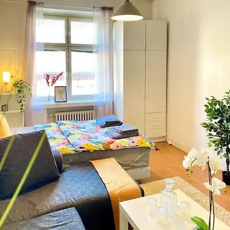 Self Check-in Cozy Studio Near Kamppi Metro, Hietaranta Beach! *