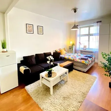 Self Check-in Cozy Studio Near Kamppi Metro, Hietaranta Beach! Apartment