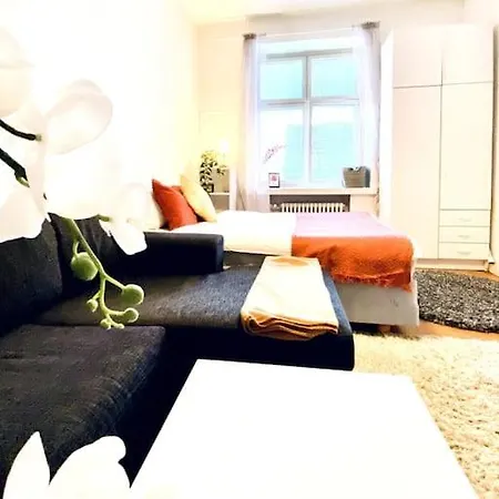 Self Check-in Cozy Studio Near Kamppi Metro, Hietaranta Beach!